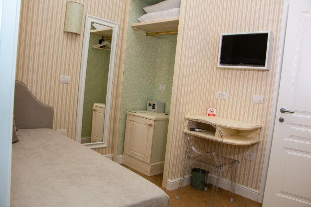 Florita Napoli Otel Dış mekan fotoğraf