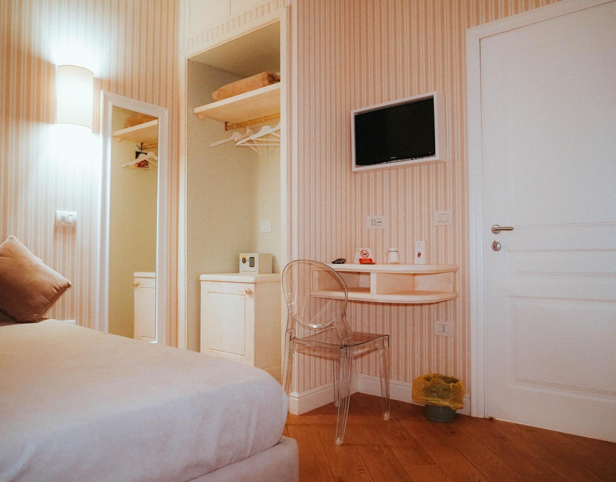 Florita Napoli Otel Dış mekan fotoğraf