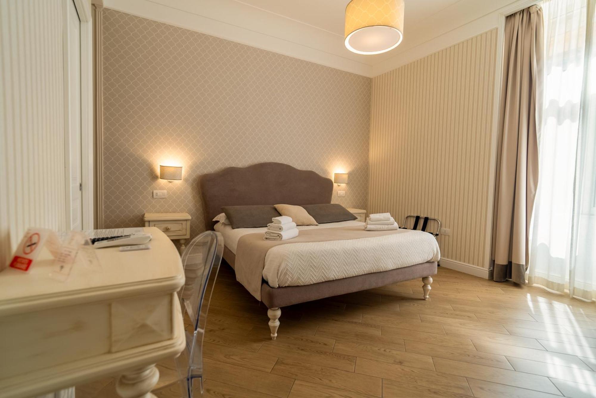 Florita Napoli Otel Dış mekan fotoğraf