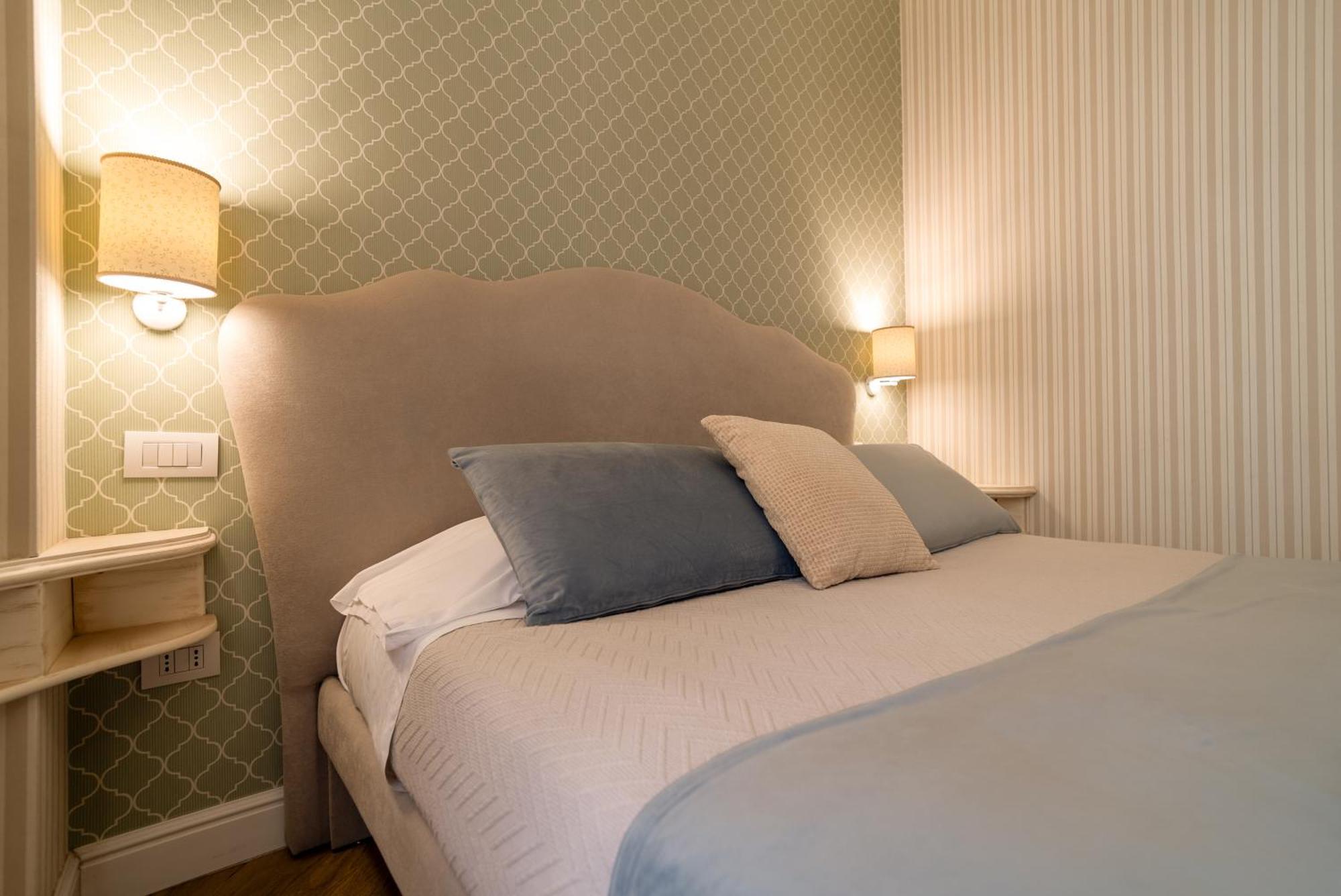 Florita Napoli Otel Dış mekan fotoğraf